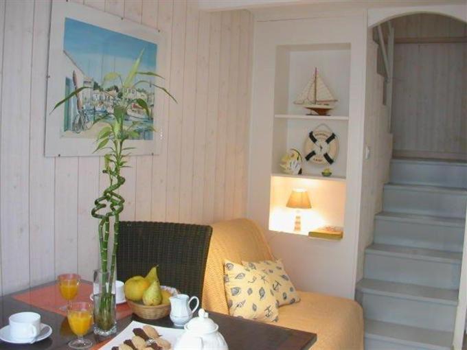 Locations De Vacances Le Clos Rhea Saint-Martin-de-Ré Rum bild