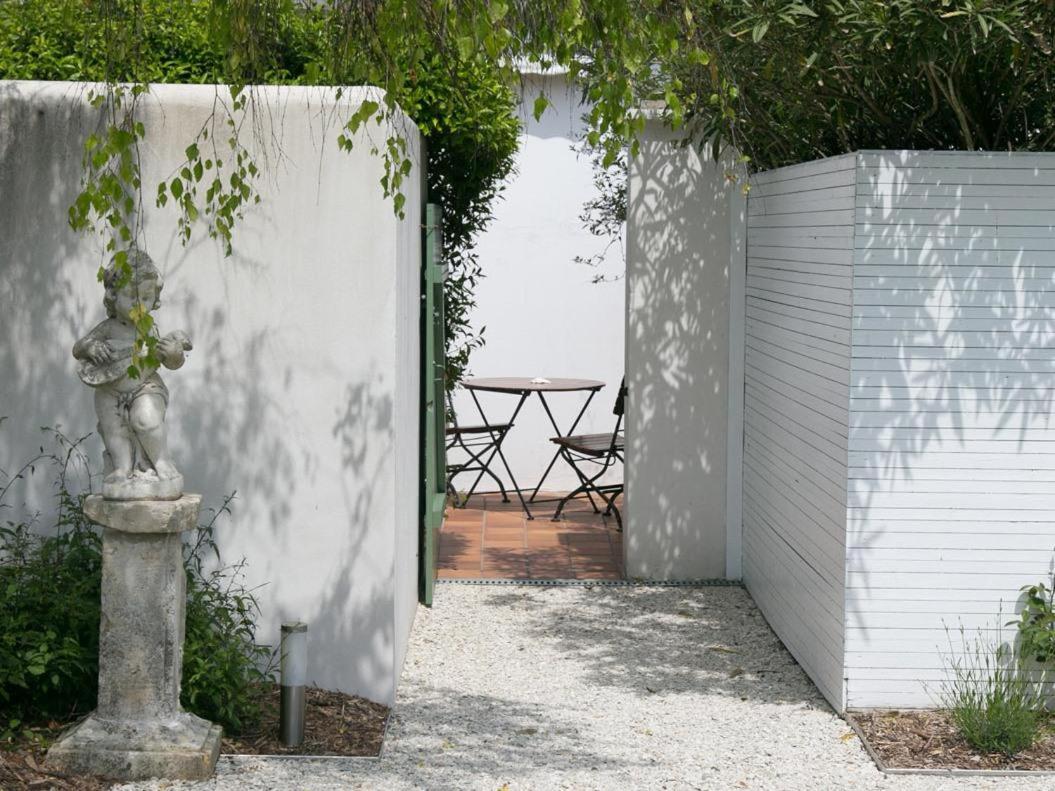 Locations De Vacances Le Clos Rhea Saint-Martin-de-Ré Rum bild