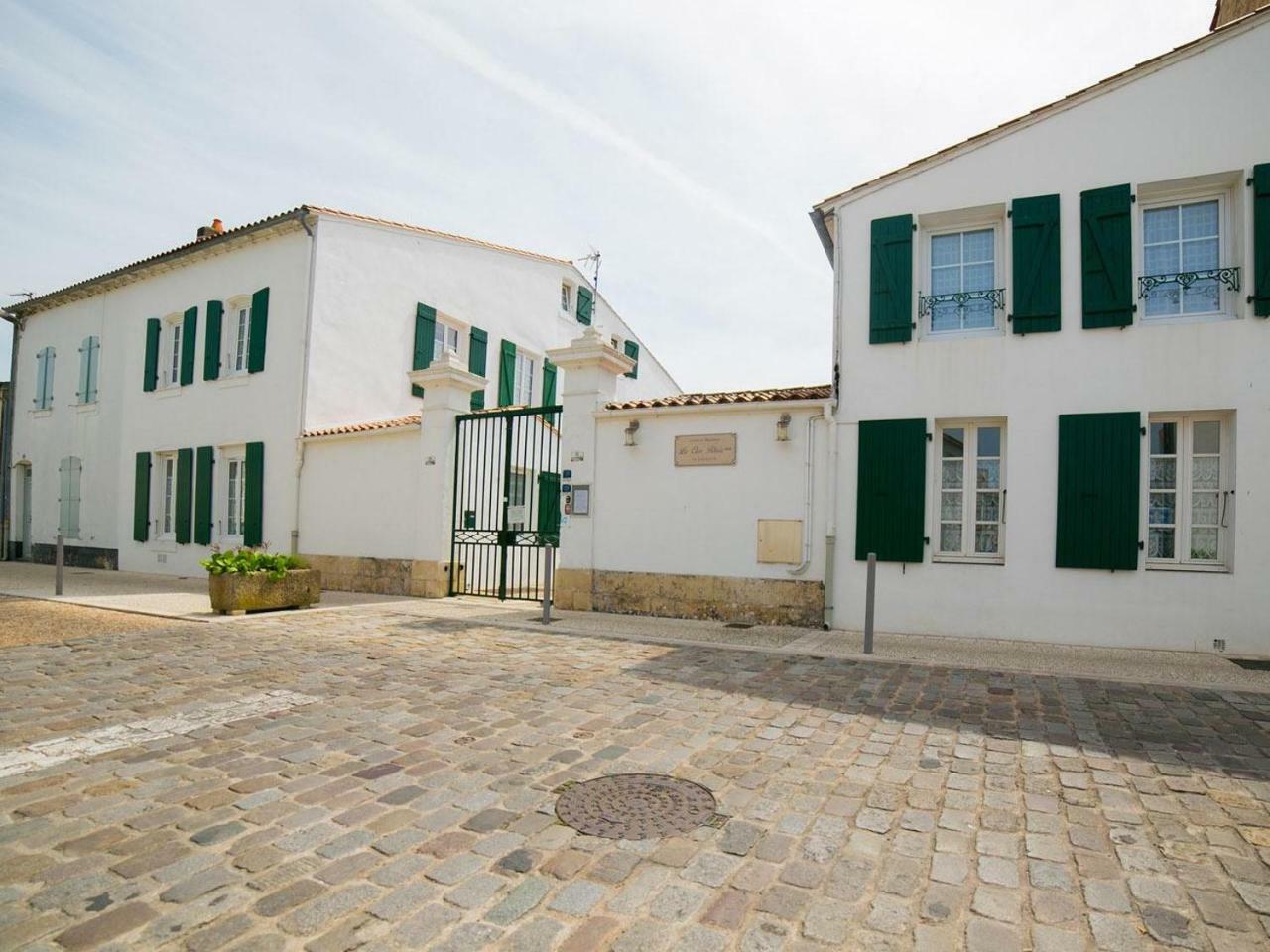 Locations De Vacances Le Clos Rhea Saint-Martin-de-Ré Rum bild